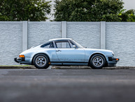 Drive Straat - 1974 Porsche 911 SC Polar Silver 9114103164 - Outdoors Miami