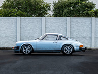 Drive Straat - 1974 Porsche 911 SC Polar Silver 9114103164 - Outdoors Miami