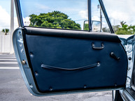 Drive Straat - 1974 Porsche 911 SC Polar Silver 9114103164 - Outdoors Miami