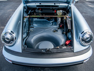 Drive Straat - 1974 Porsche 911 SC Polar Silver 9114103164 - Outdoors Miami