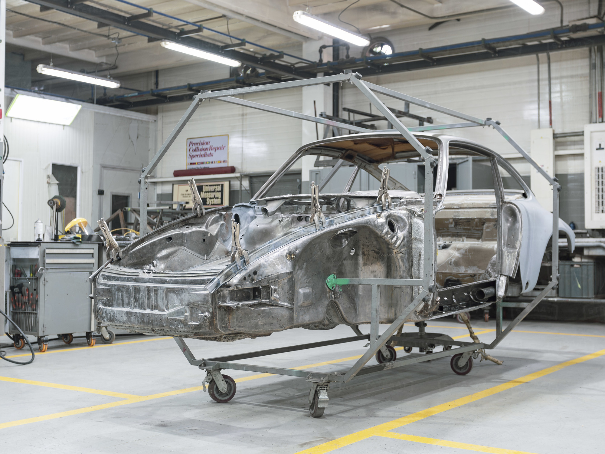 Drive Straat 1982 Porsche 911 Silver WP0AA0913CS121417 - Restoration - Bodywork